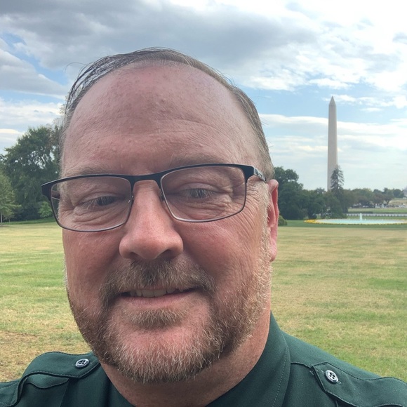 Meet your Posher, Gordon - Picture 1 of 1